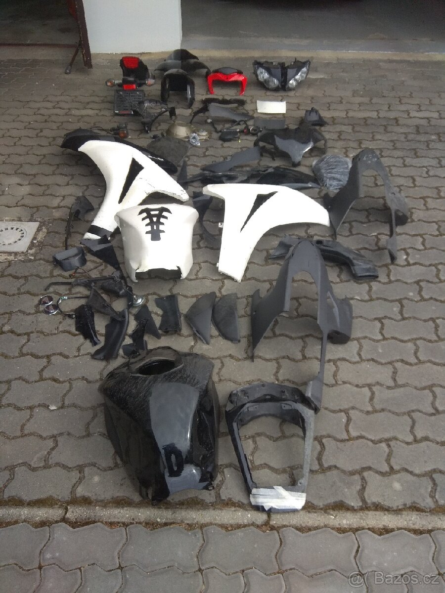 Honda CBR 1000RR kapoty - 2