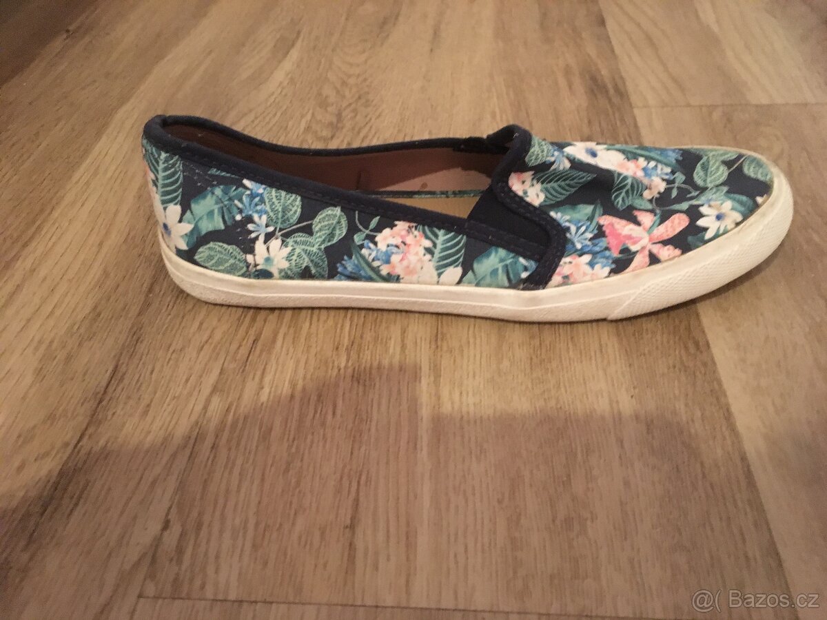 Nazouvací tenisky - 2