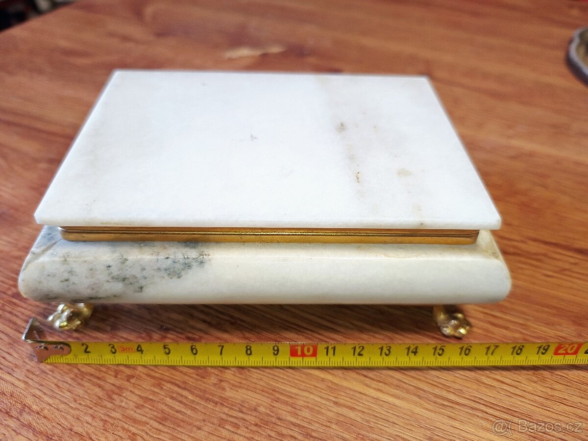 Nádherná mramor. šperkovnice - 2