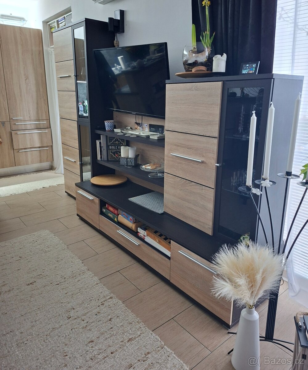 Moderní obývací stěna – dub sonoma / tmavě hnědá - 2