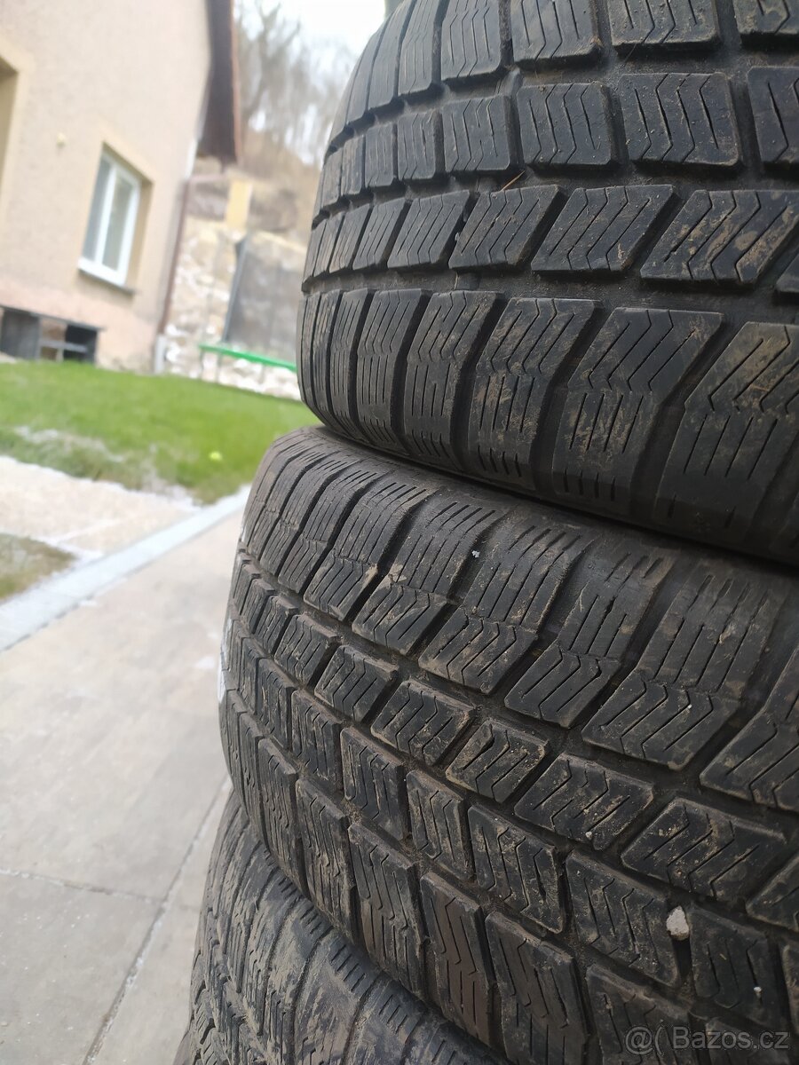 Zimní pneu Barum 205/60/16 92H - 2