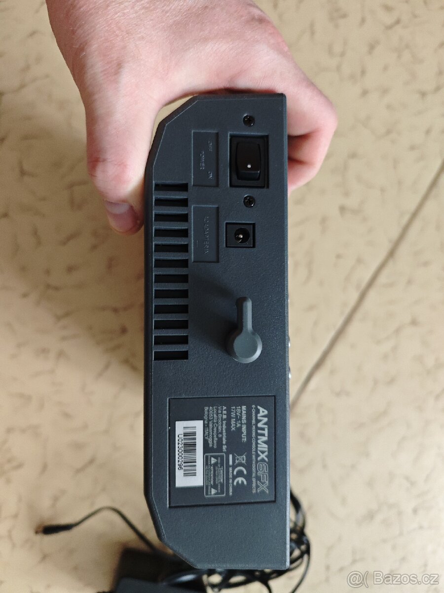 Zánovní mixážní pult Antmix 6FX (s efekty) - 2