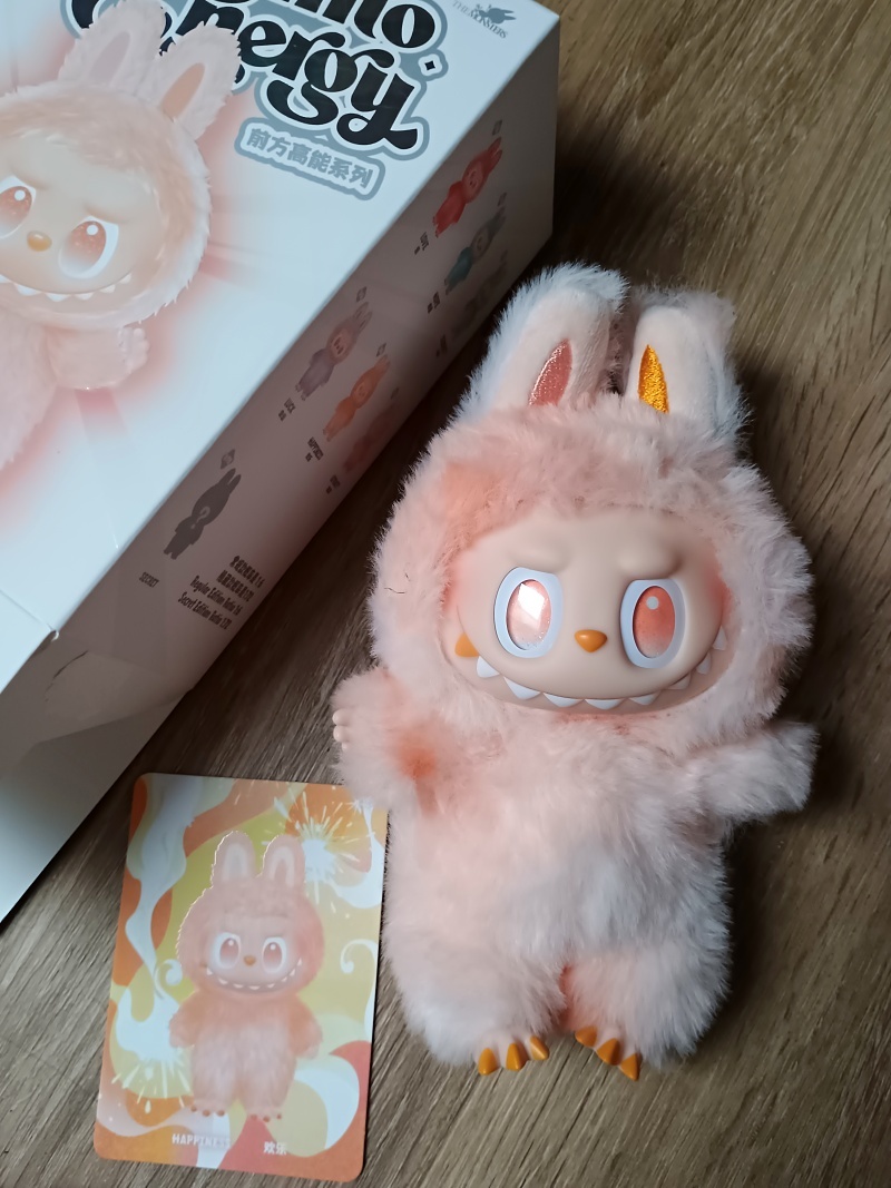 Originál Labubu POP MART - Happiness - 2