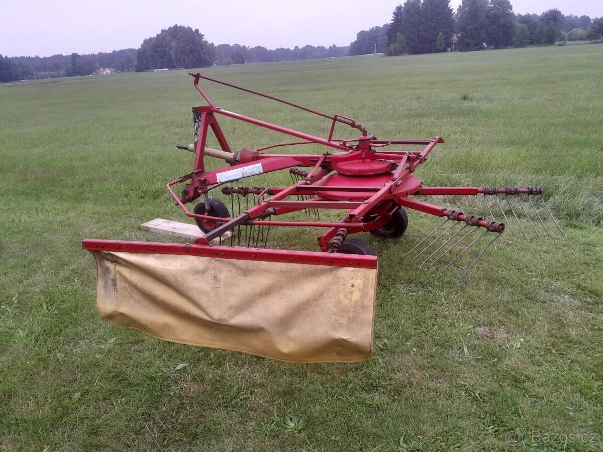 Prodám nesený shrnovač sena Pottinger 321 U - 2