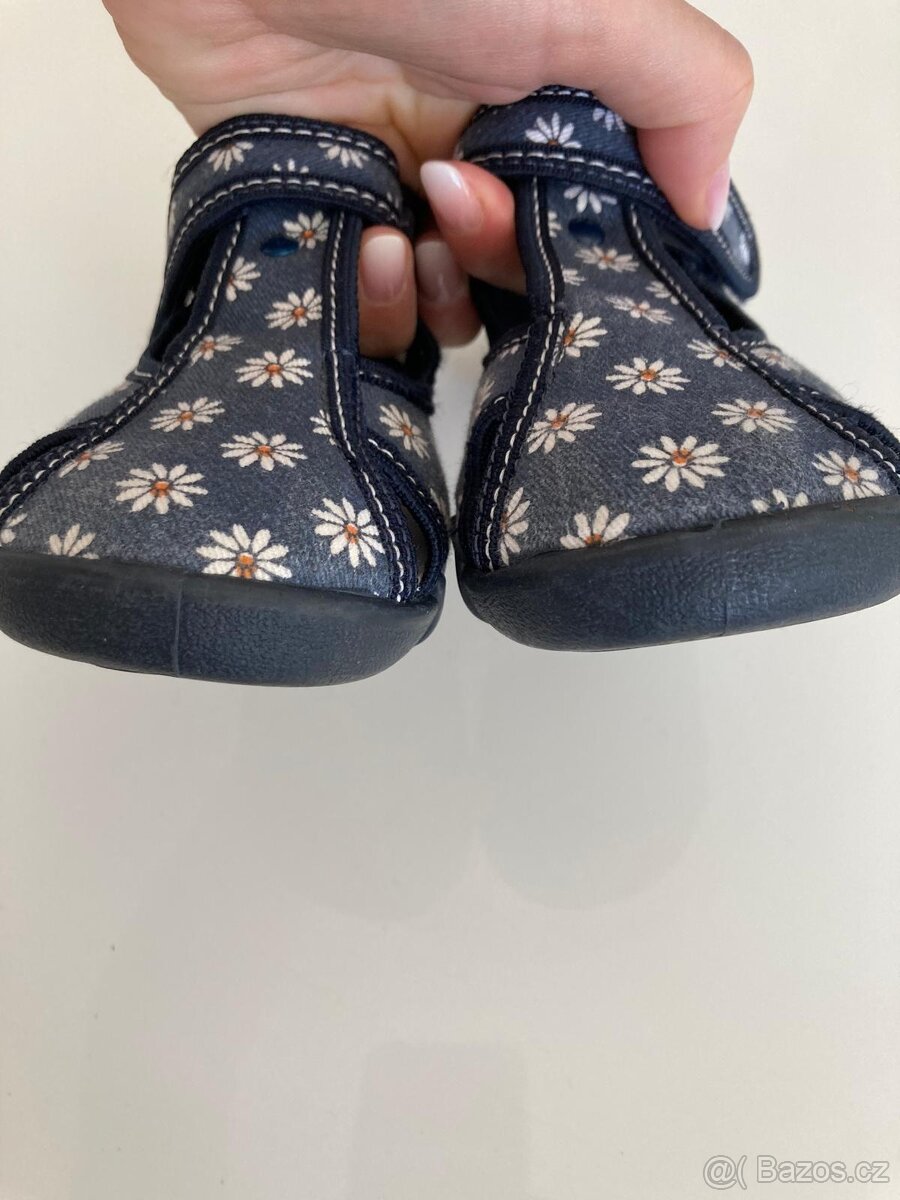 Prodám bačkůrky Renbut vel. 25 - 2