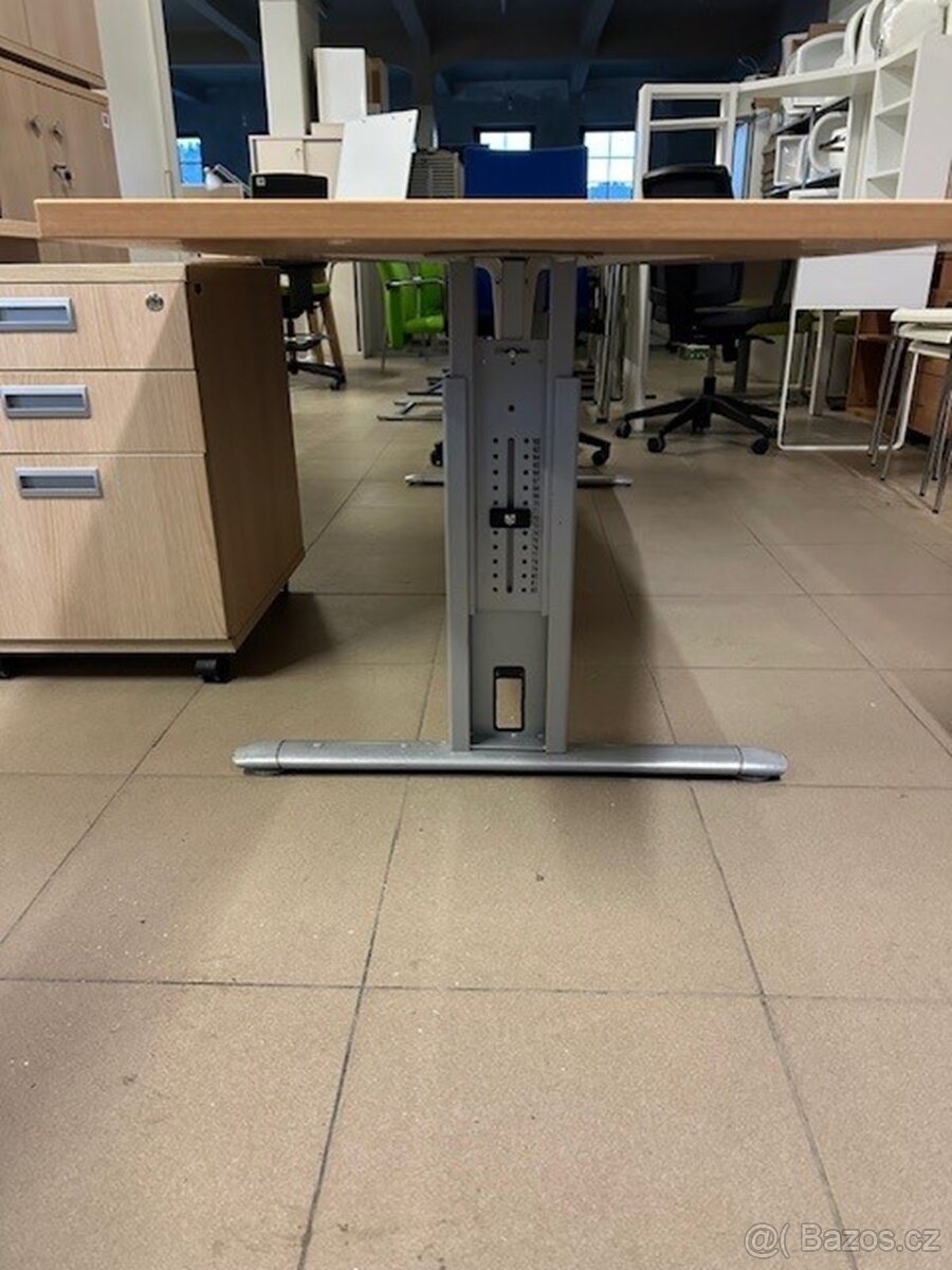 prodám kancelářský stůl - 2