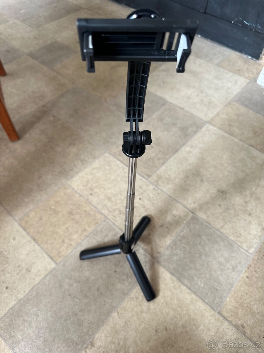 Selfie tyč selfishow tripod - 2