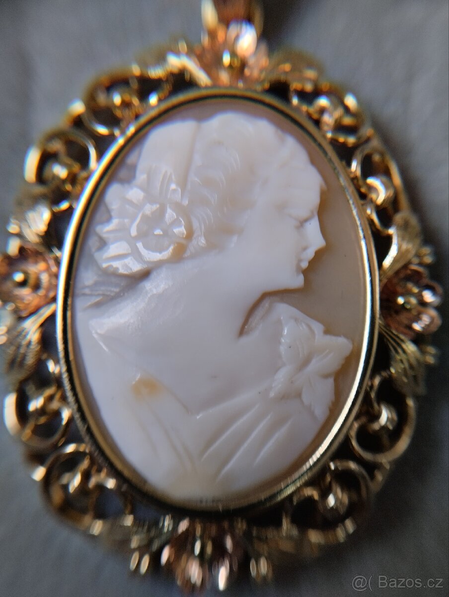 Zlatý přívěšek Camei v kombinaci s růžovým zlatem - 2