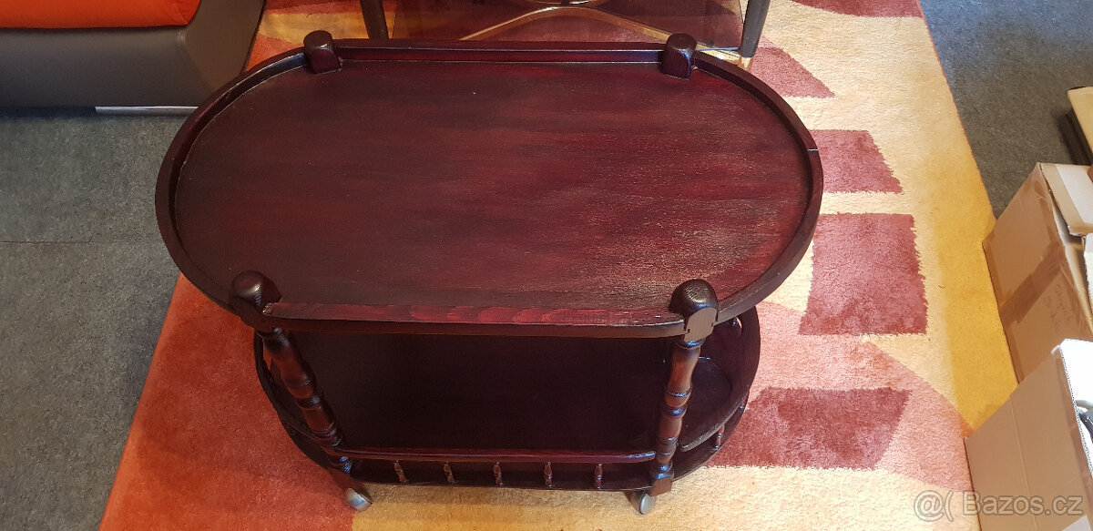 servírovací stolek - 2