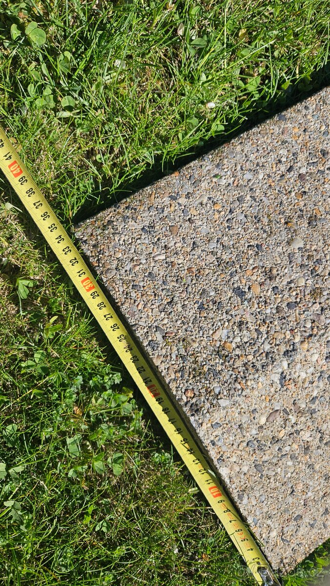 Betonová stříška na plot - 2