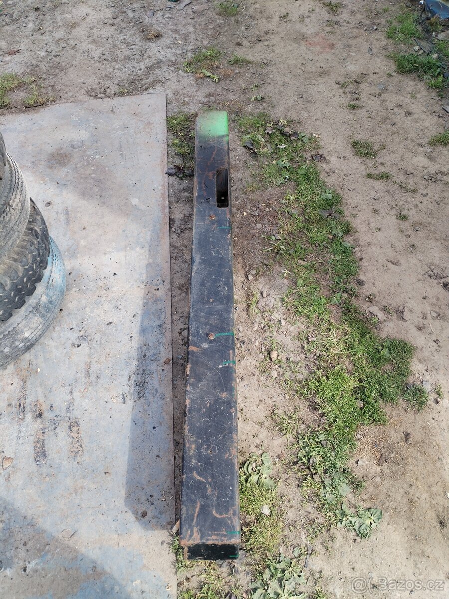 Multicar přední nárazník - 2