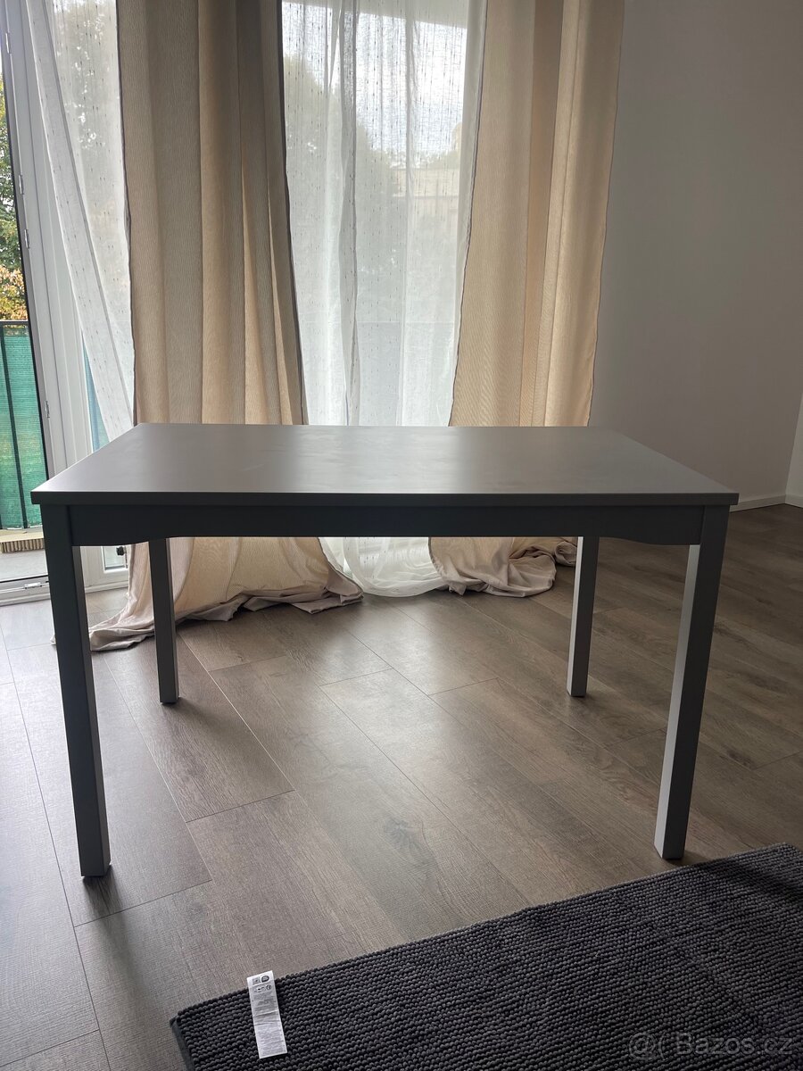 stůl Ikea - 2