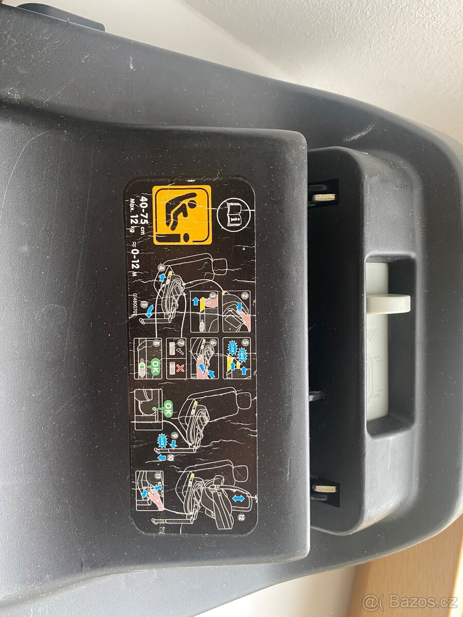 Autosedačka vajíčko Maxi-cosi a isofix - 2