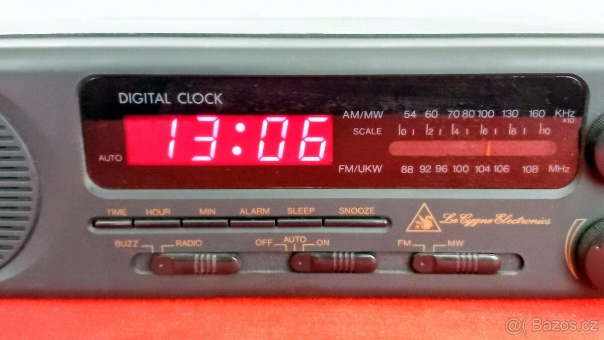 Rádiobudík LCE-320 - 2