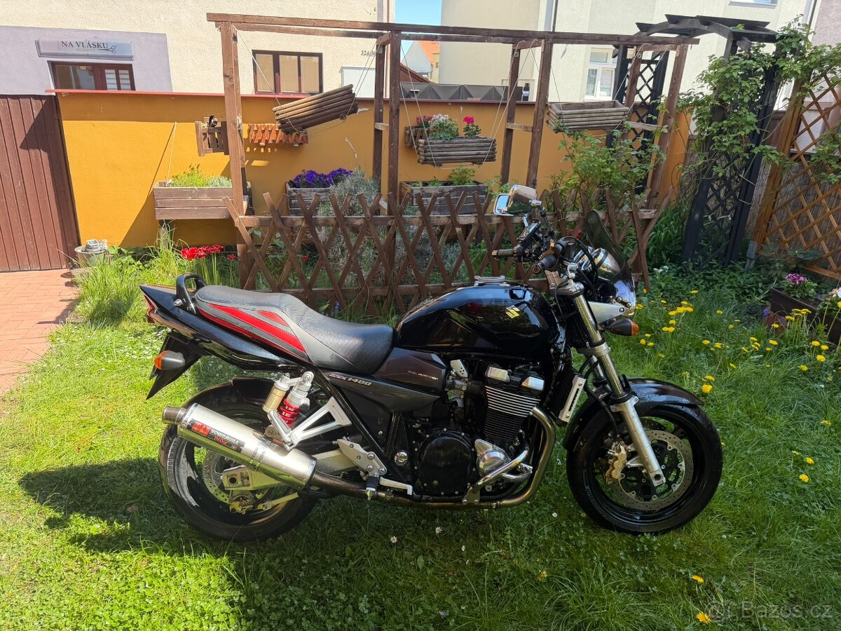 Suzuki GSX-1400 - 2