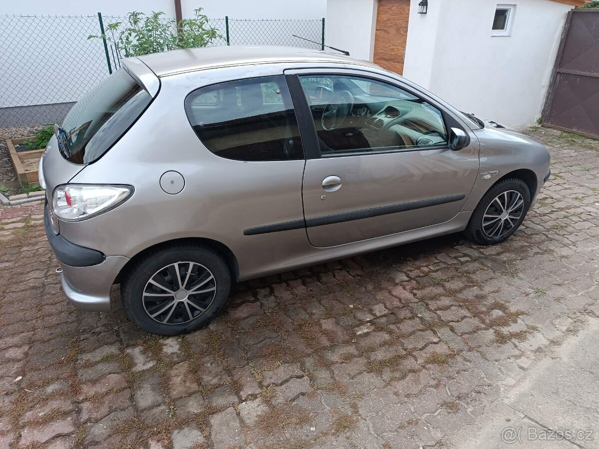 Peugeot 206 - 2