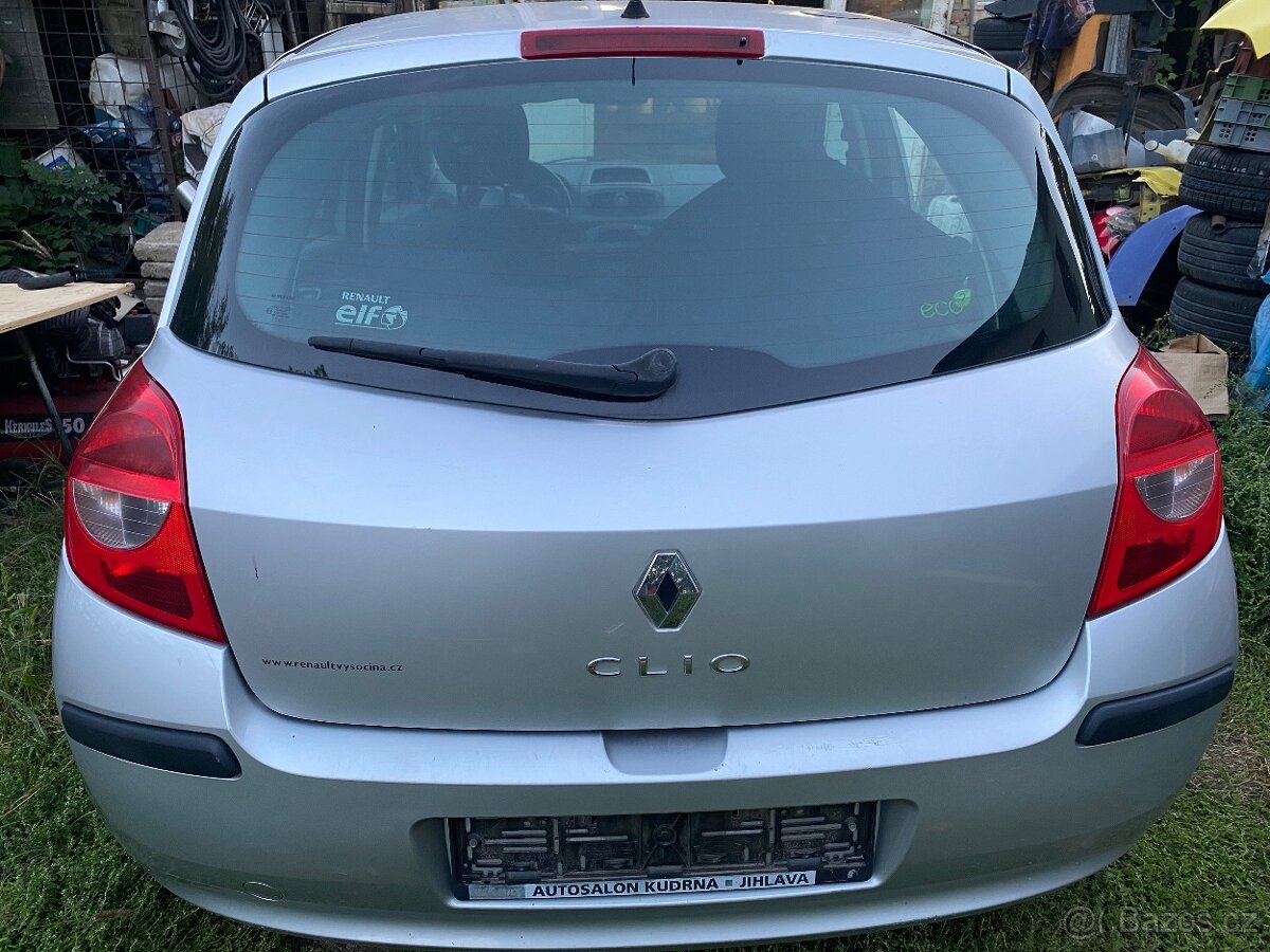 Renault Clio - 2