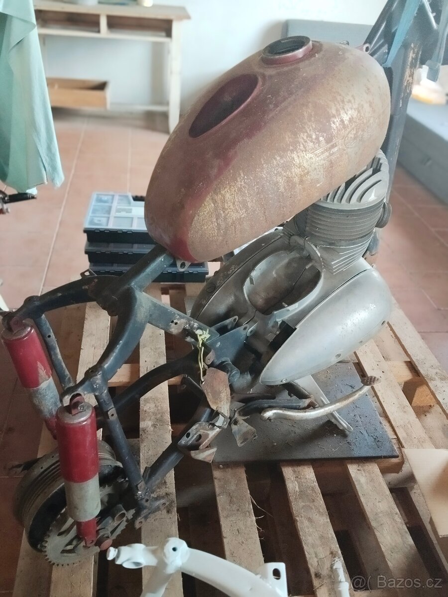 Jawa ČZ díly - 2