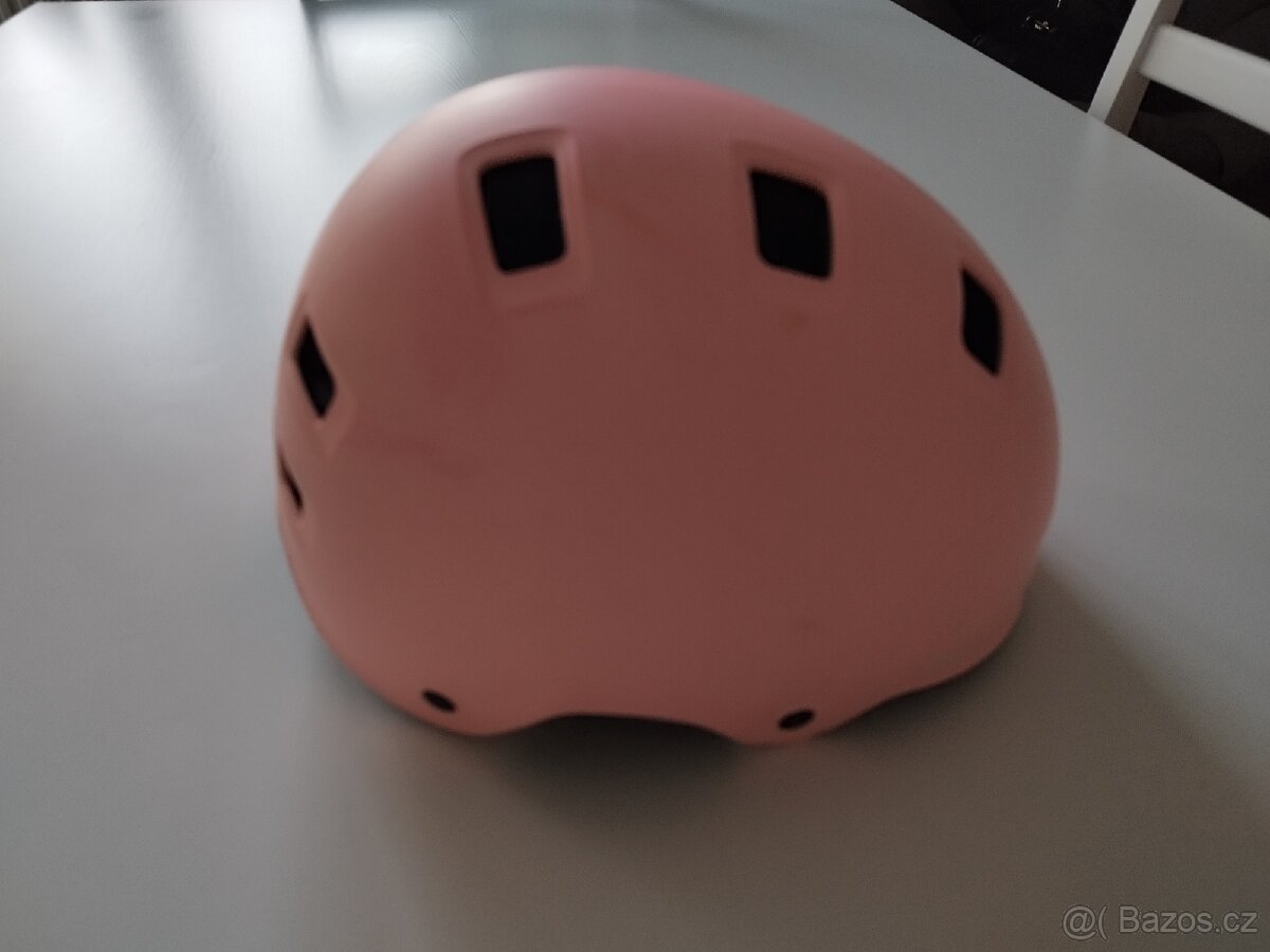 Dětská helma na brusle - 2