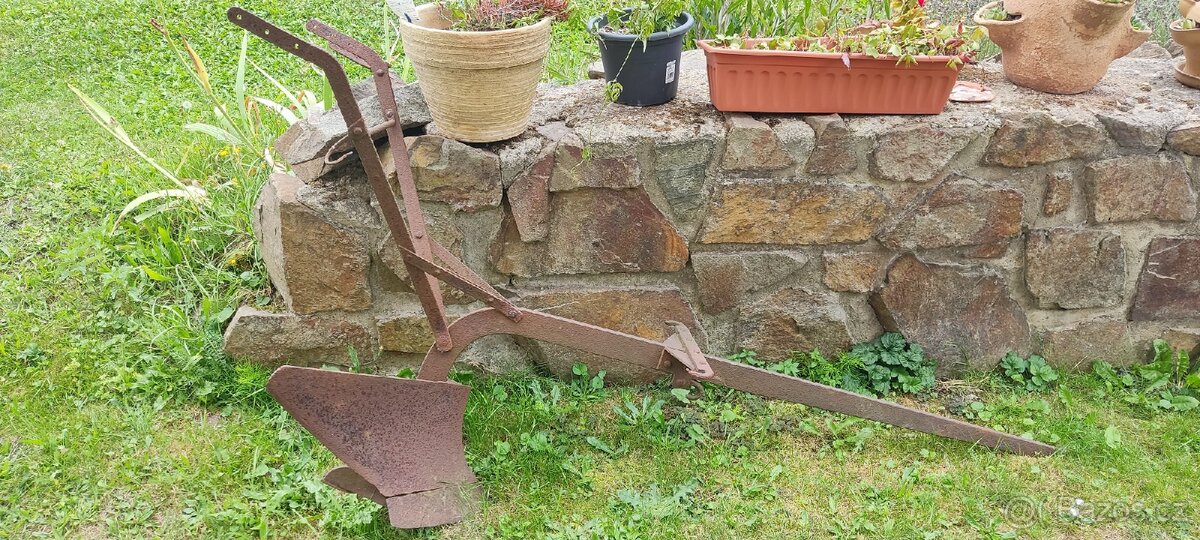 Starý ruční pluh (radlice) - 2