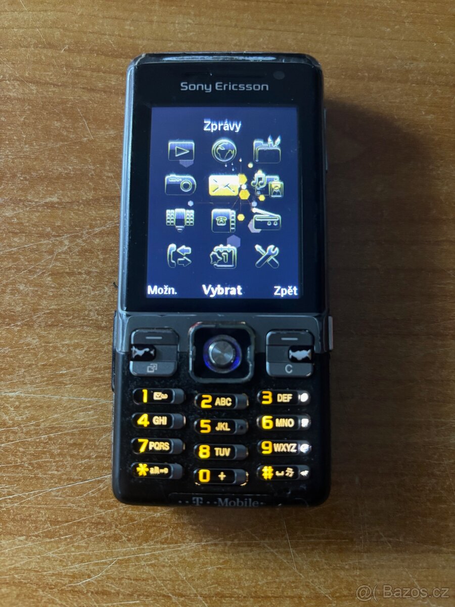 Sony Ericsson C702 - 2