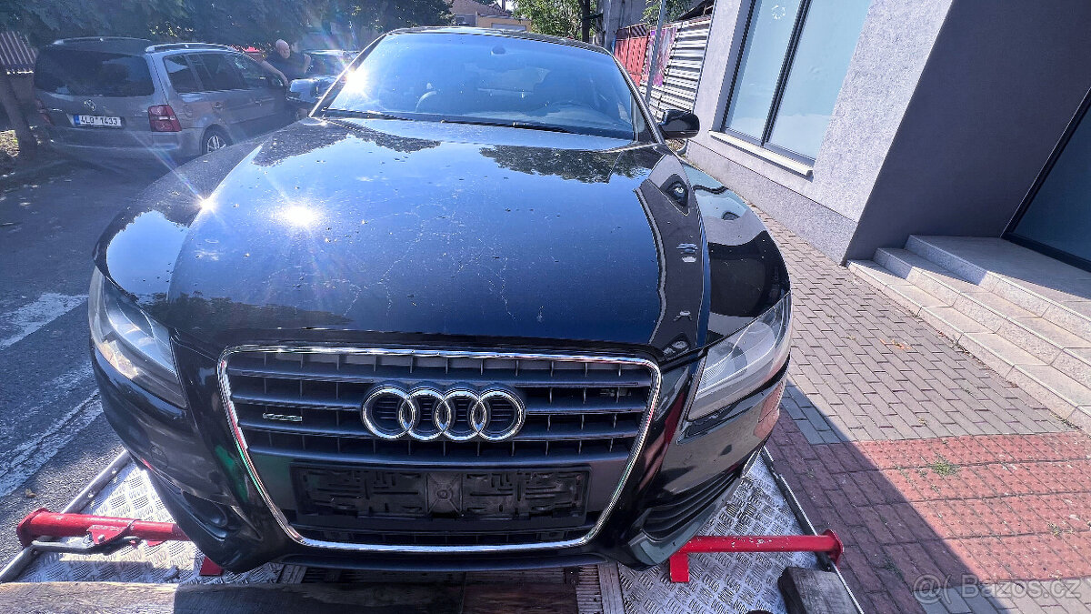 Vůz na náhradní díly Audi A5 8T Sportback S-Line 2011 CAH LL - 2