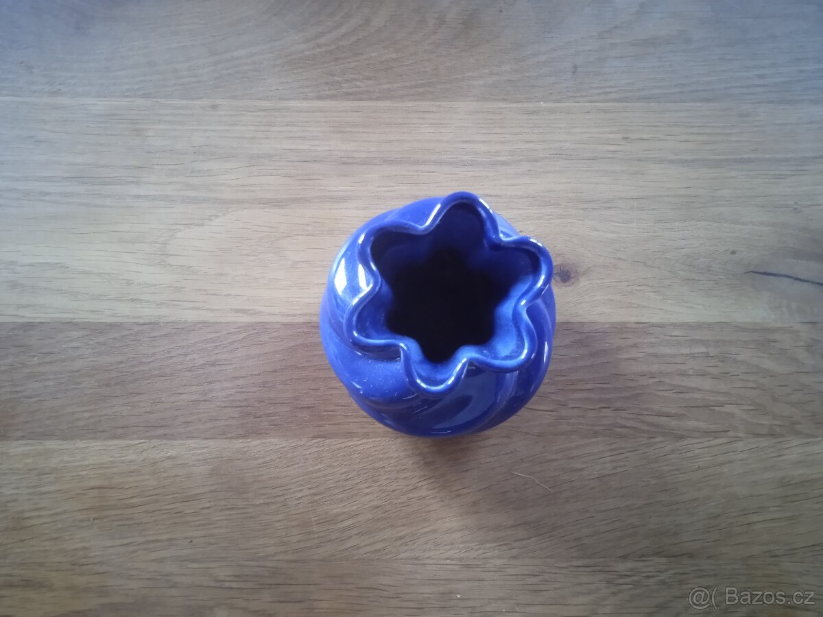 Modrá vázička - 2