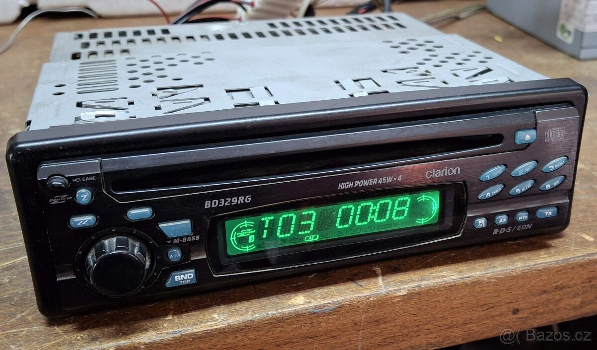 Autorádio Clarion BD329RG na CD - 2