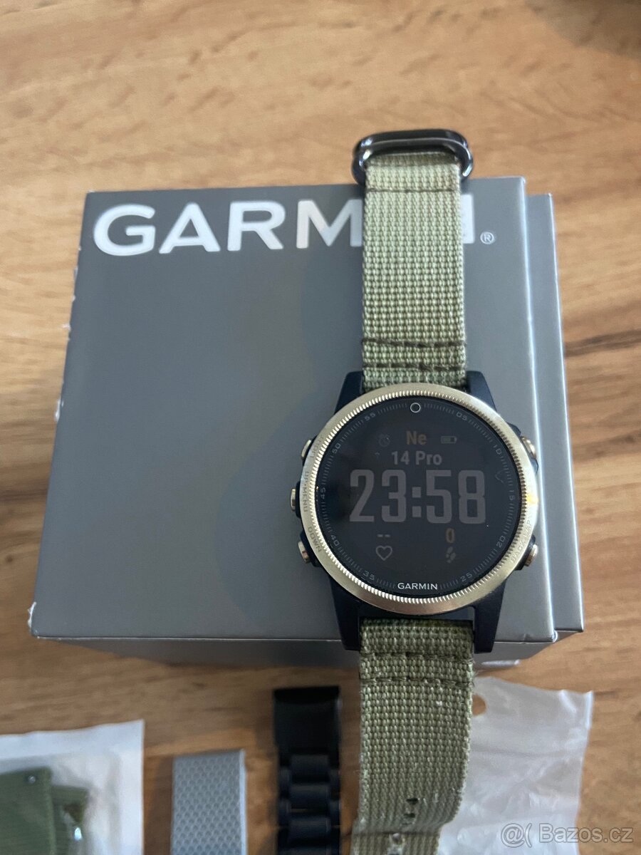 Garmin Fenix 5S Sapphire Champagne, TOP stav - 2