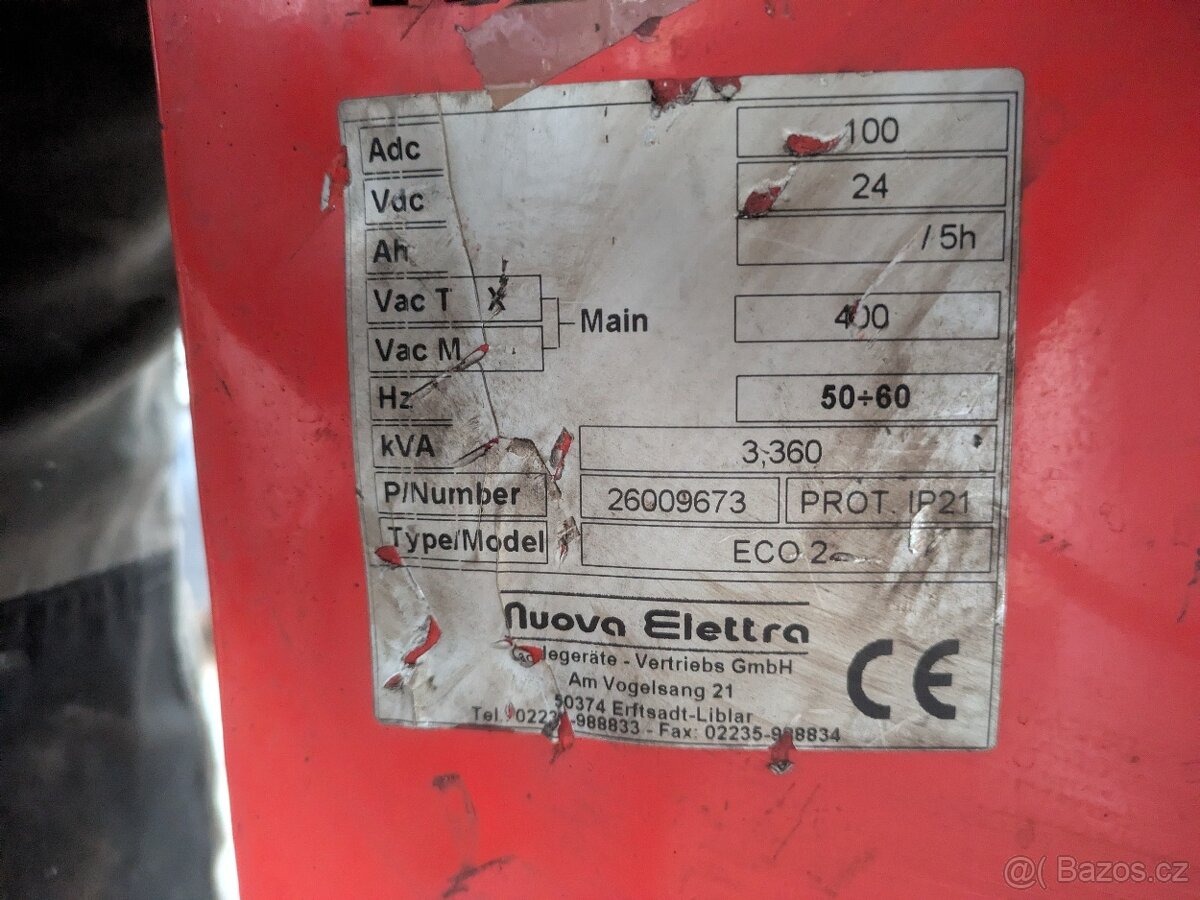 nabíječ trakčních baterií 24V 100A - 2