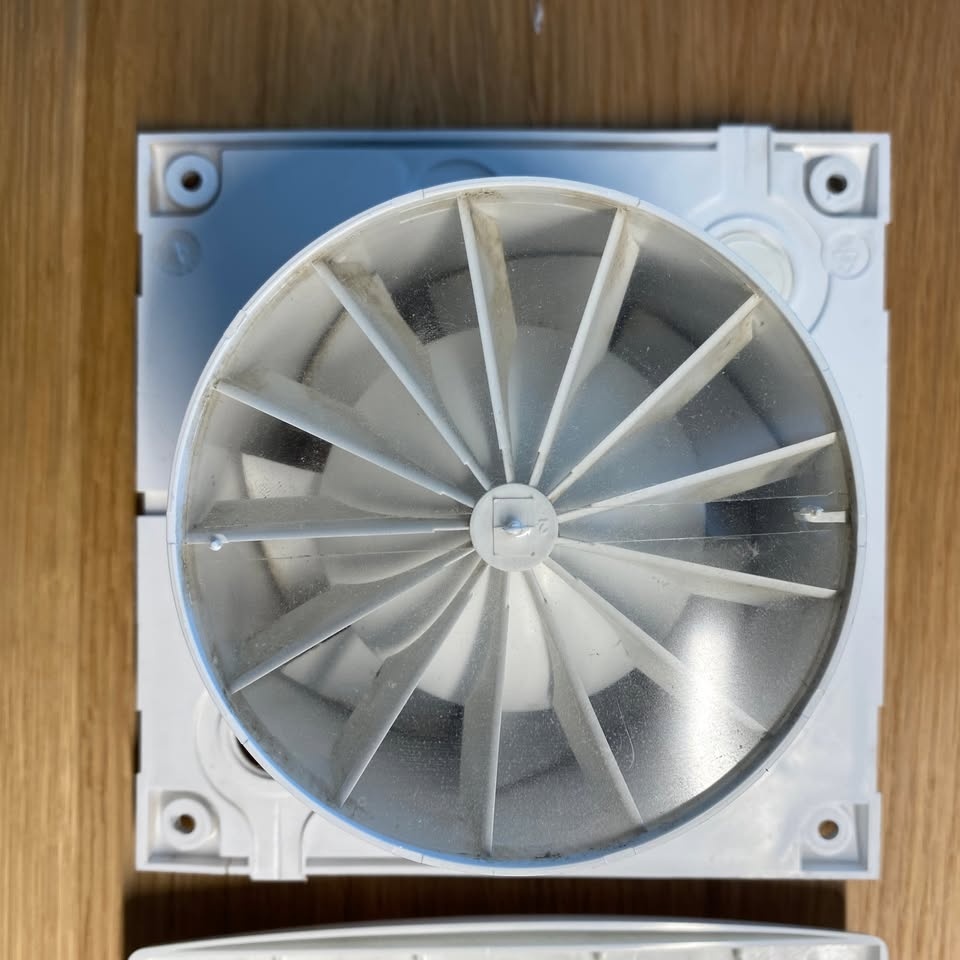 Koupelnový ventilátor FUTURE 100 C - 2