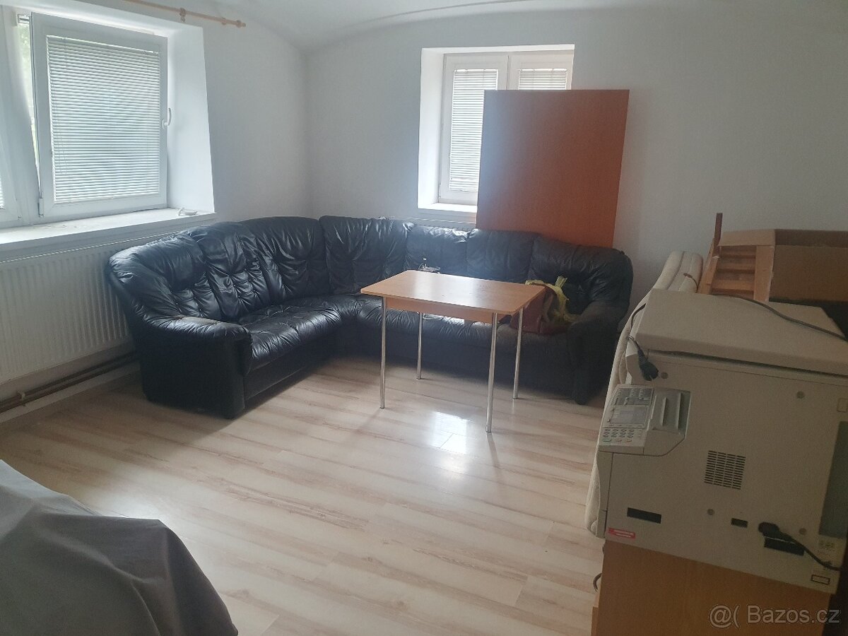 Vybavení kanceláře - 2