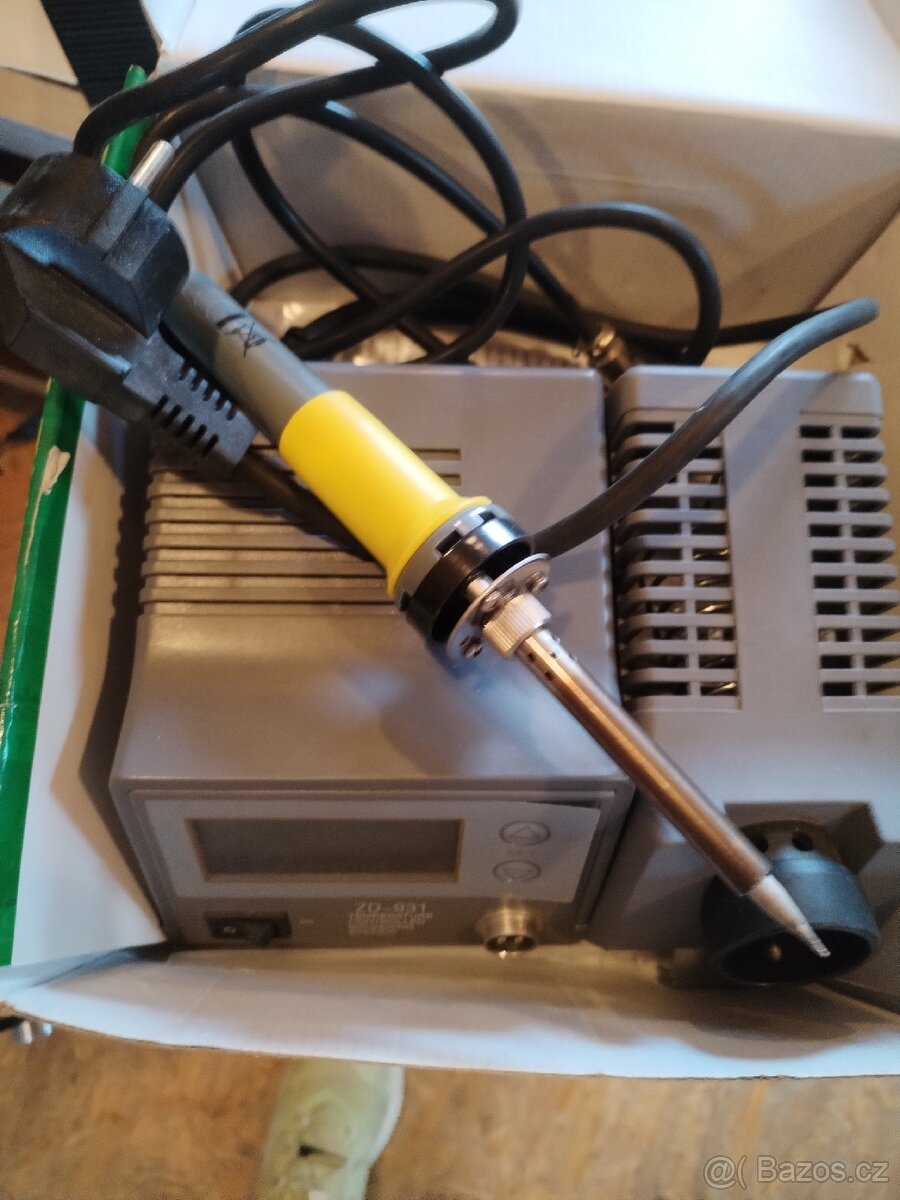 Pájecí stanice ZD-931 - 2
