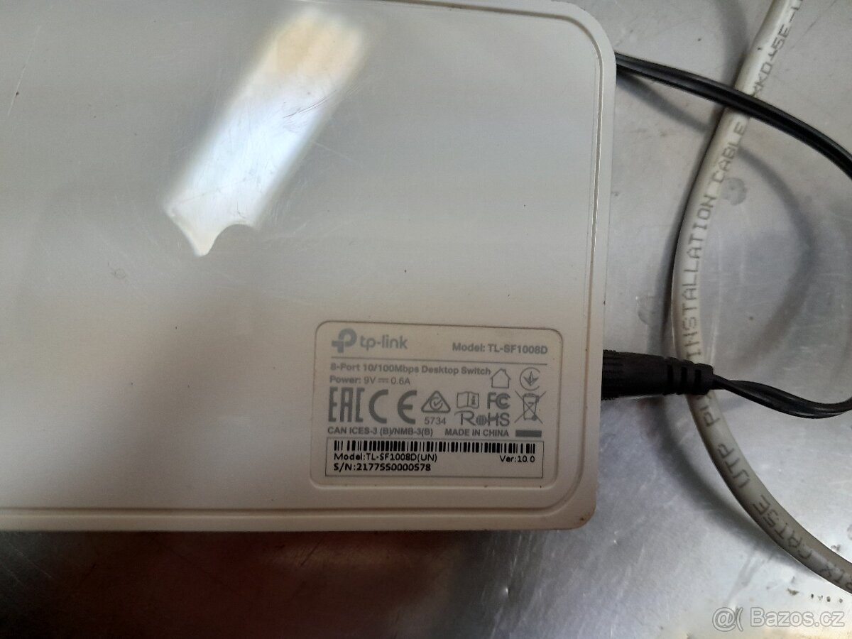 Switch TP-link 8 portů - 2