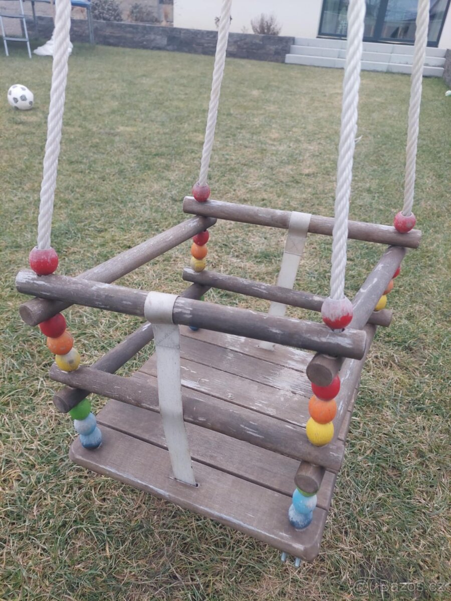 Dětská dřevěná houpačka - 2