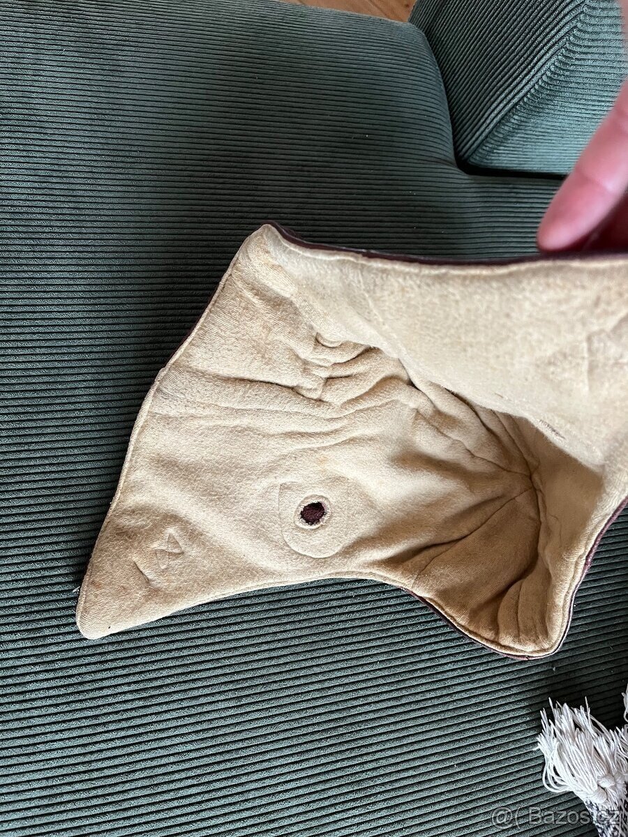 stara kukla, helma - 2