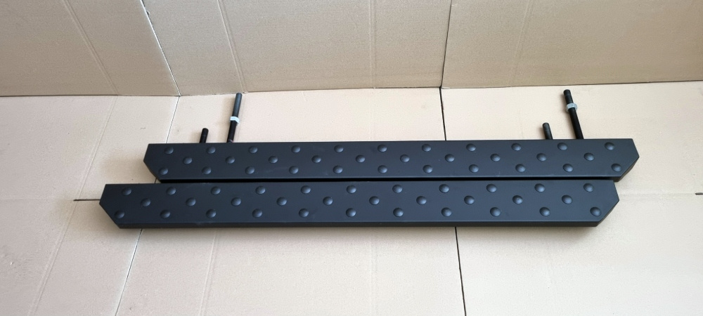 LADA 4x4 NIVA - boční nášlapy - 2