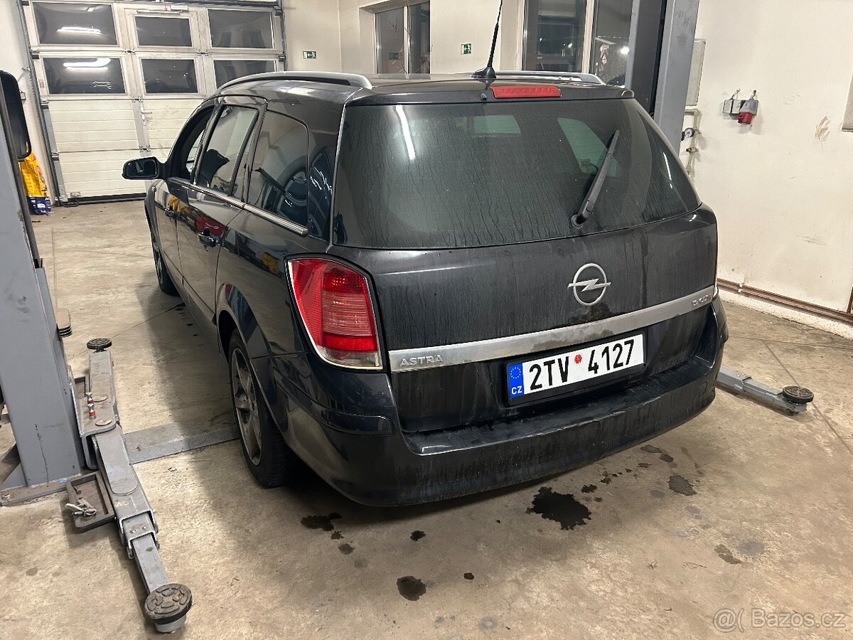 Opel Astra H - 2