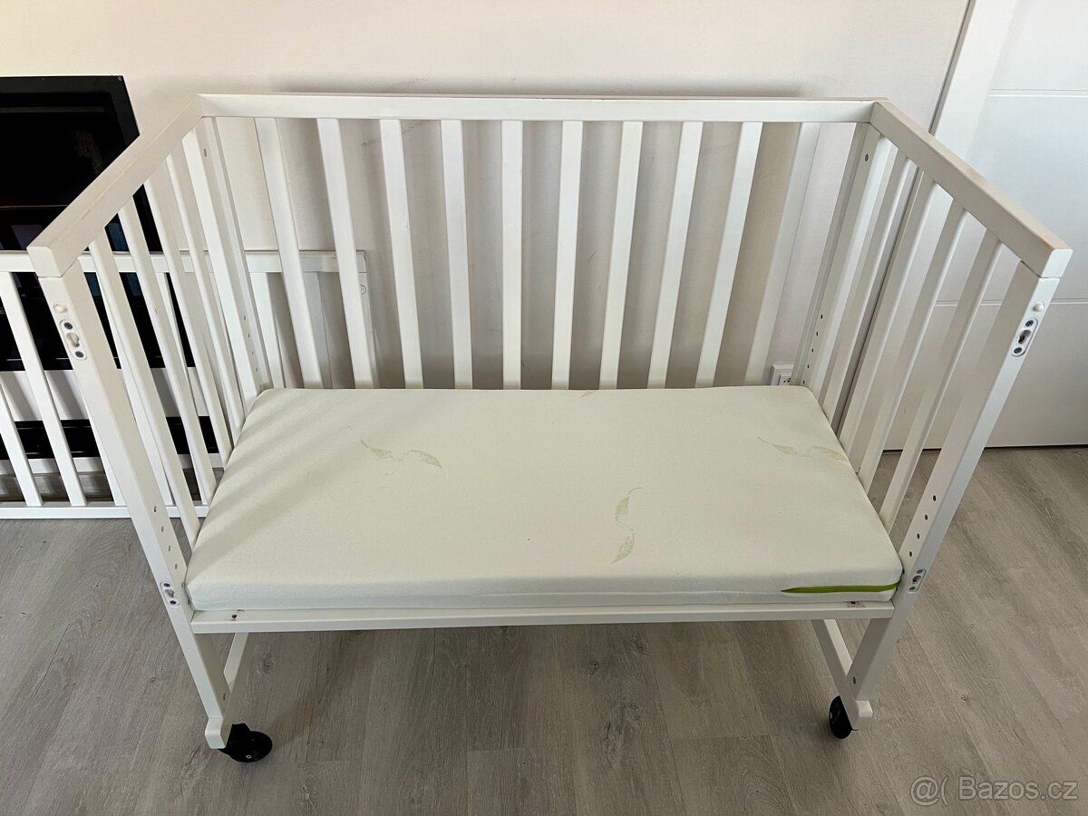 Dětská postýlka (kolečka, nastavitelný rošt) - 2