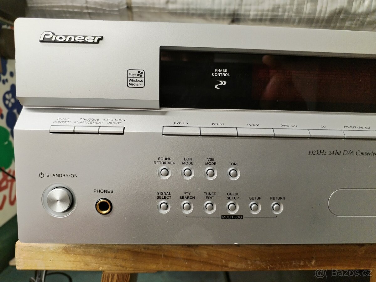 Pioneer VSX-417 - 2