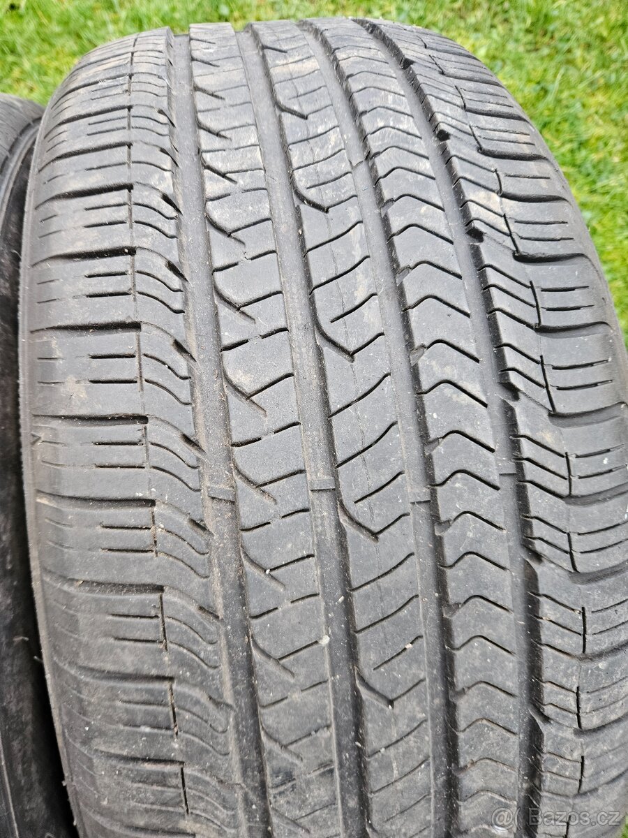 Pneumatiky Goodyear 245/50/18 - 2