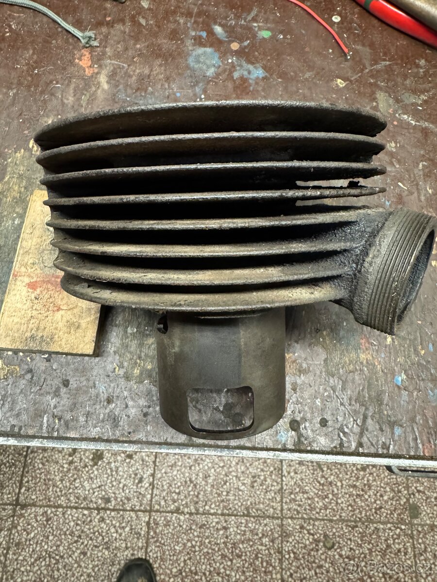 Jawa 250 pérák válce a hlavy - 2