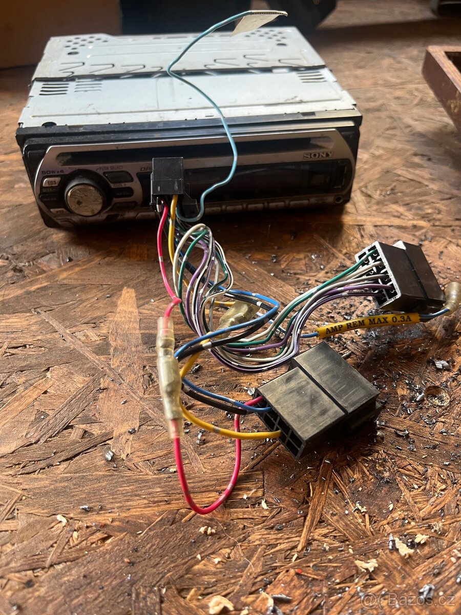 Rádio+prihradka - 2