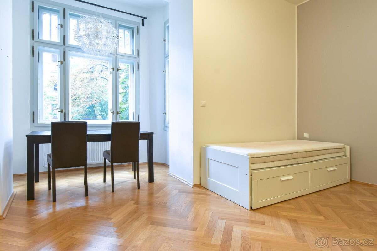 Pronájem bytu 1+kk, Korunovační, Praha 7 - Bubeneč., 35 m² - 2