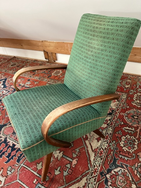 Křesla 2ks Halabala a stolek pavouk - 2