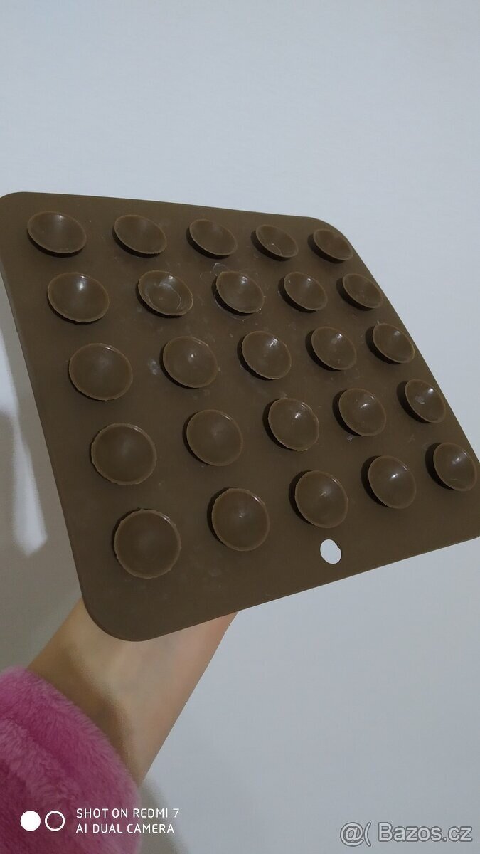 Podložka na olizování + samočistící hřeben - 2