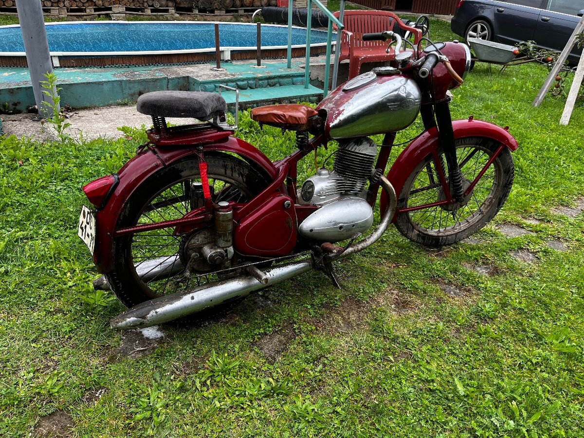 Jawa 250 Pérák - 2