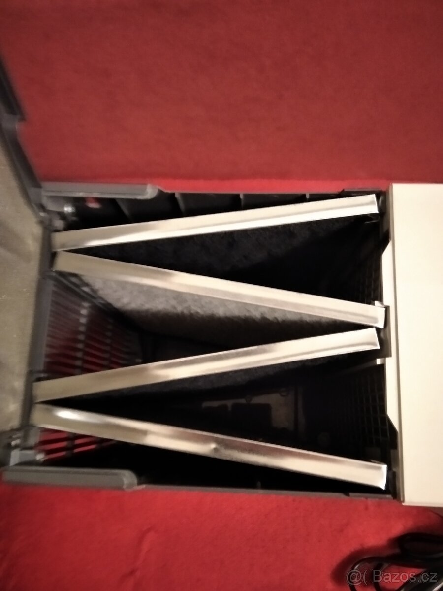 Čistička vzduchu / Ionizer Bionaire F-150 - 2