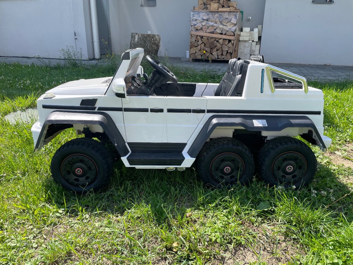 ELEKTRICKÉ AUTÍČKO PRO 2 DĚTI MERCEDES-BENZ G63 AMG 6X6 - 2