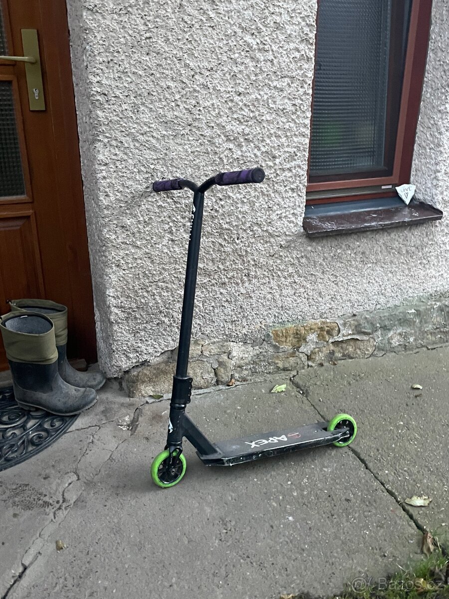 PRODÁVÁM KOLOBĚŽKU - 2